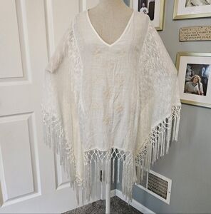 Knox Rose Marissa Ivory Fringe Knit Poncho Kimono V Neck